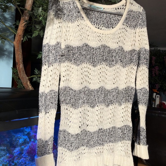 Maurices Crochet and Sparkles Sweater! - Picture 4 of 4